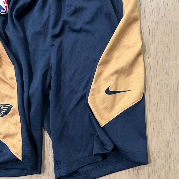 NBA x New Orleans Pelicans NOLA Official Practice Gear Pack - Picture 4 of 4